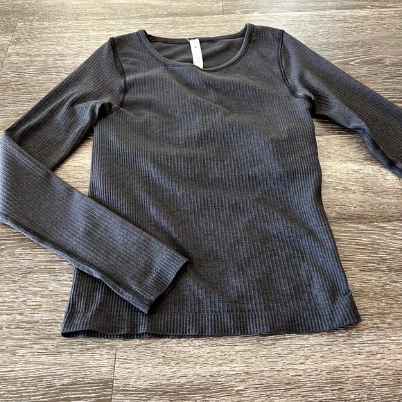 EUC Lululemon Ebb To Street Long Sleeve Ribbed Top with Built-In Bra Sz 6 Black - Picture 9 of 14